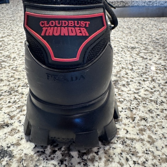 9.5 Black PRADA CLOUDBUST TECHNICAL SNEAKERS
100% Authentic - Picture 10 of 16